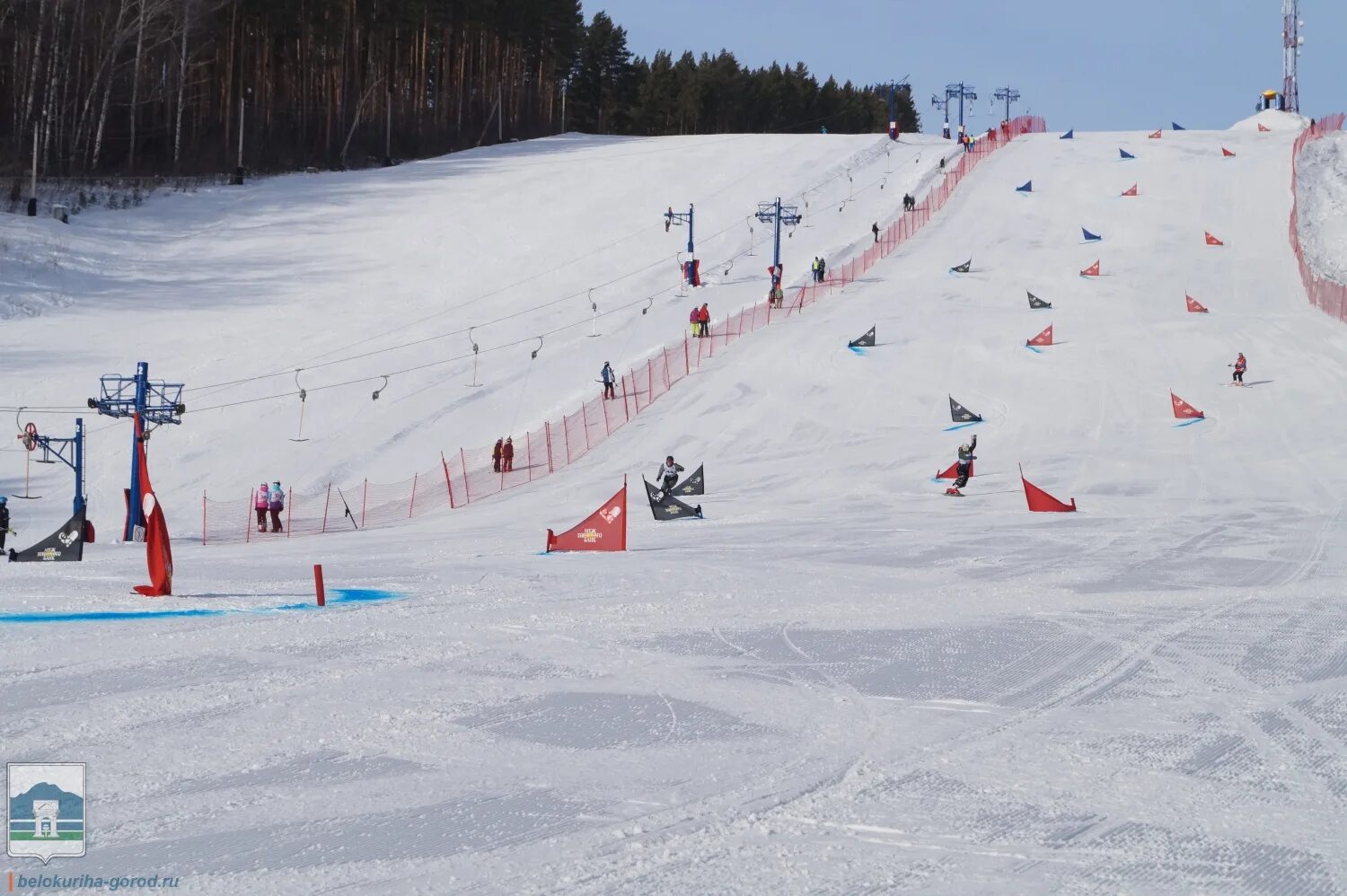 белокуриха горнолыжка. белокуриха сноуборд. горнолыжный комплекс катунь белокуриха. трасса церковка белокуриха горнолыжная. церковка белокуриха горнолыжка.