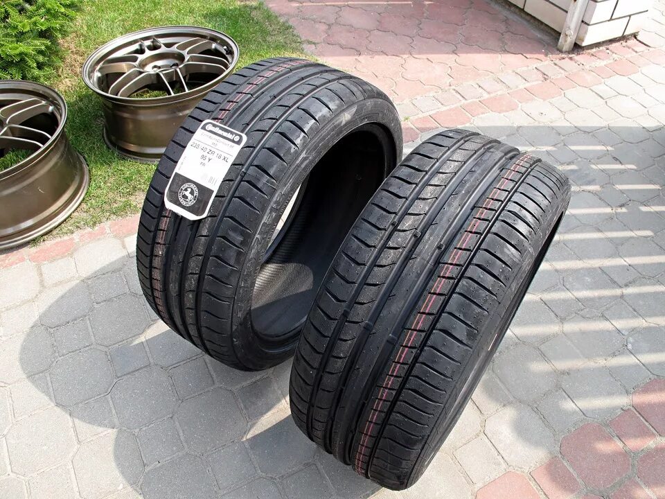 Continental extremecontact dws. Pirelli ice zero 185/65r14. Continental contisportcontact 7 265/35 r18. Dunlop sp sport maxx 050. Uniroyal rainsport 2.