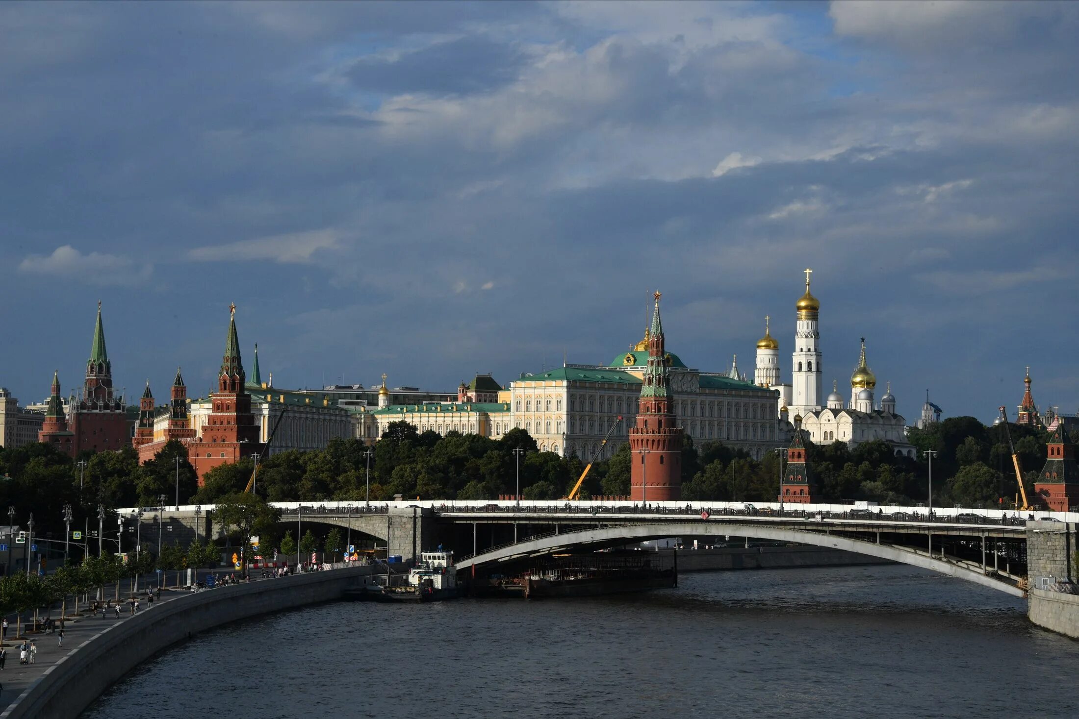 Земли города москвы. Москва лучший город земли картинки. Земли города москвы. Московский кремль с высоты птичьего полета. Москва лучший город земли.