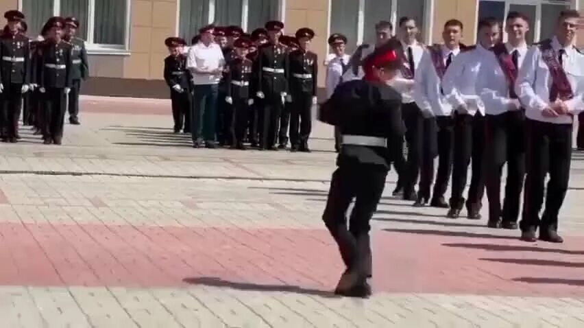 Песня мы юные кадеты. Выступление кадетов. маленькие кадеты. кадеты последний звонок. кадетский корпус нижнекамск.