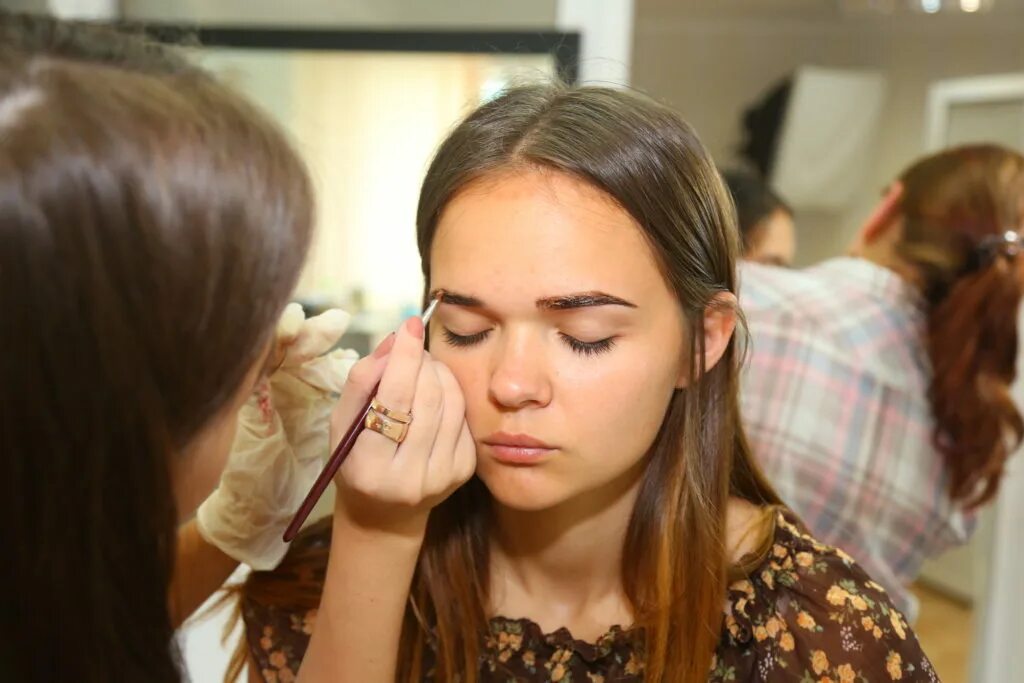 учеба на бровиста. курсы бровиста с нуля в москве. курсы бровиста с нуля в москве. архитектура бровей. курсы по бровям.