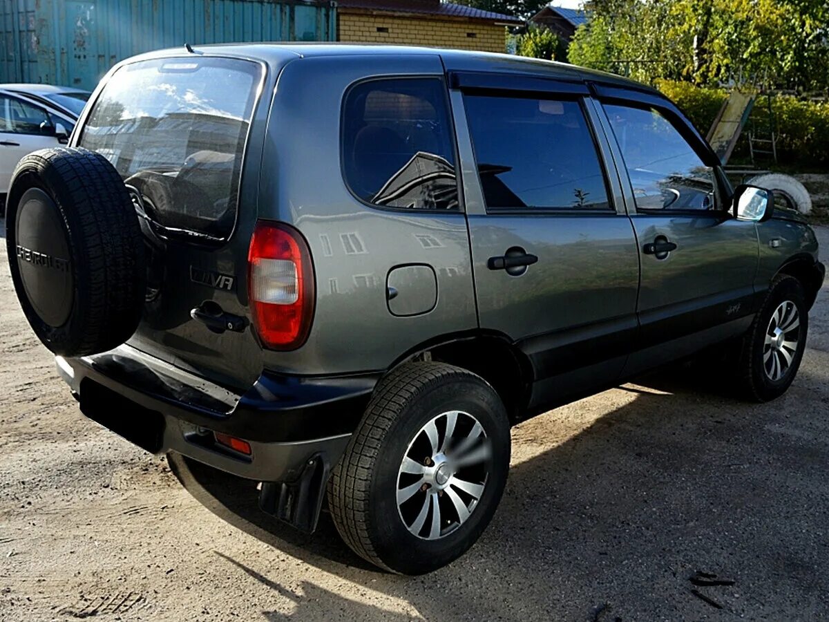 нива шевроле 2005г. золотистая нива шевроле 2005. заниженная нива шевроле. Niva chevrolet 2005 года. Niva chevrolet 2005 года.