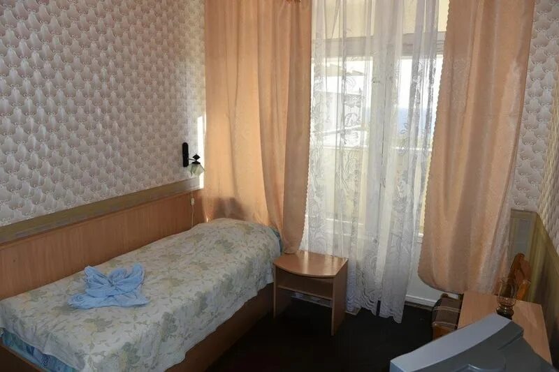 Фото и видео отеля Юность. Рейтинг отелей и гостиниц мира TopHotels.