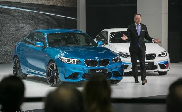 М v 7. БМВ м7 2023. BMW новое поколение. БМВ новые поколения. БМВ Женевская выставка.