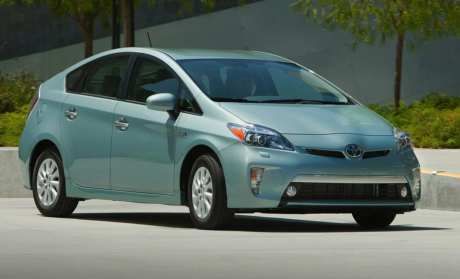 Toyota Prius Hybrid. Toyota Prius 2015. Toyota Prius 3. Тойота Приус 2014. Авто тойота гибрид