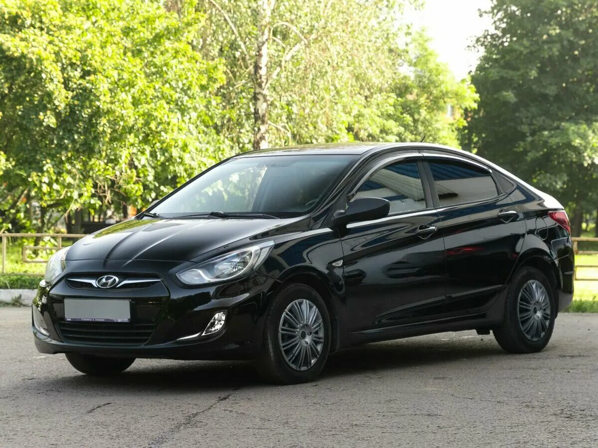Hyundai solaris 2 черный. Черный соляр. Hyundai solaris 2020. Черный соляр. Солярис хэтчбек 2011 черный.
