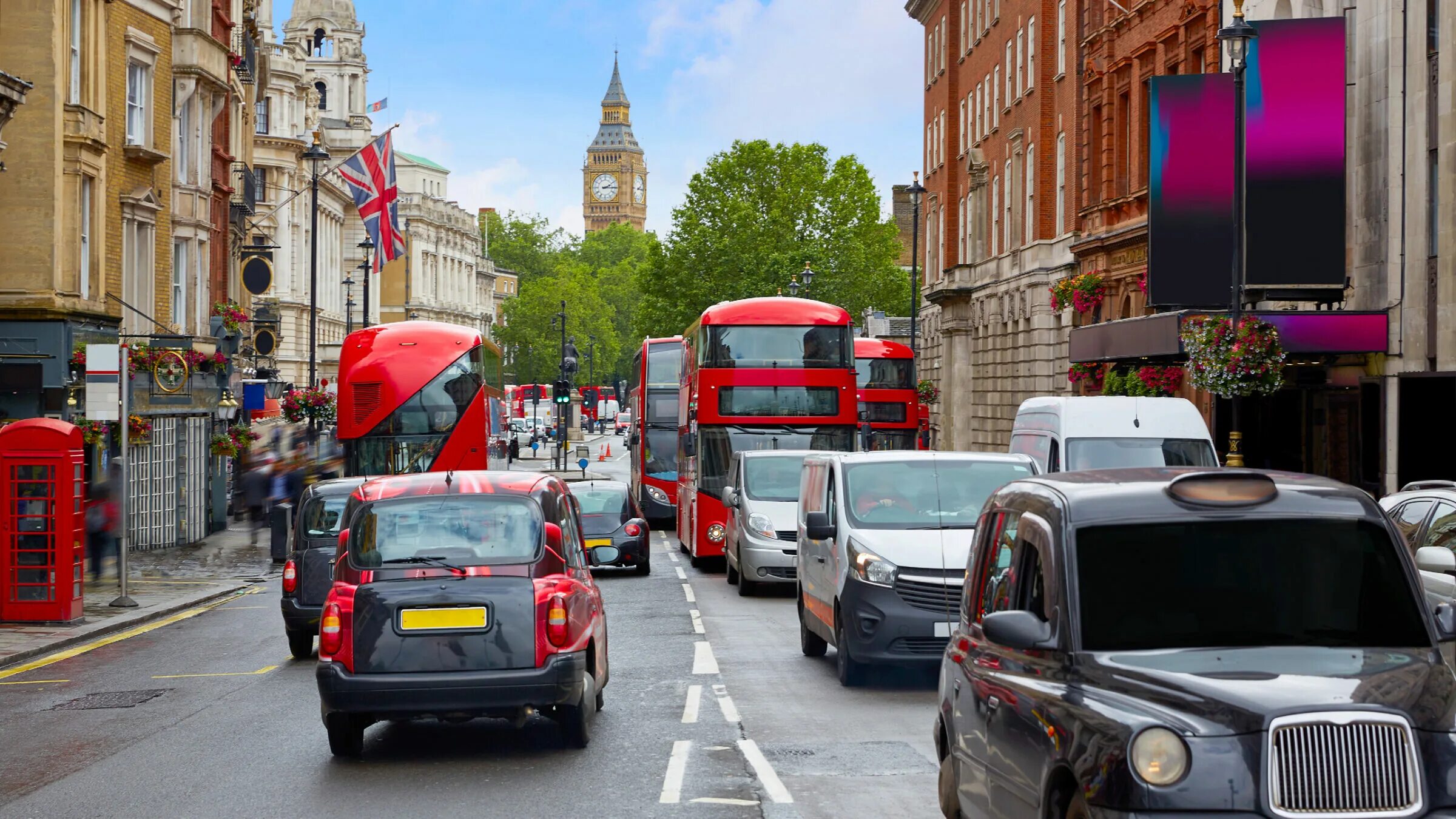 Uk drive. Левостороннее движение в Англии. Левостороннее движение в Лондоне. Автомобильное движение в Англии. Правостороннее движение в Англии.