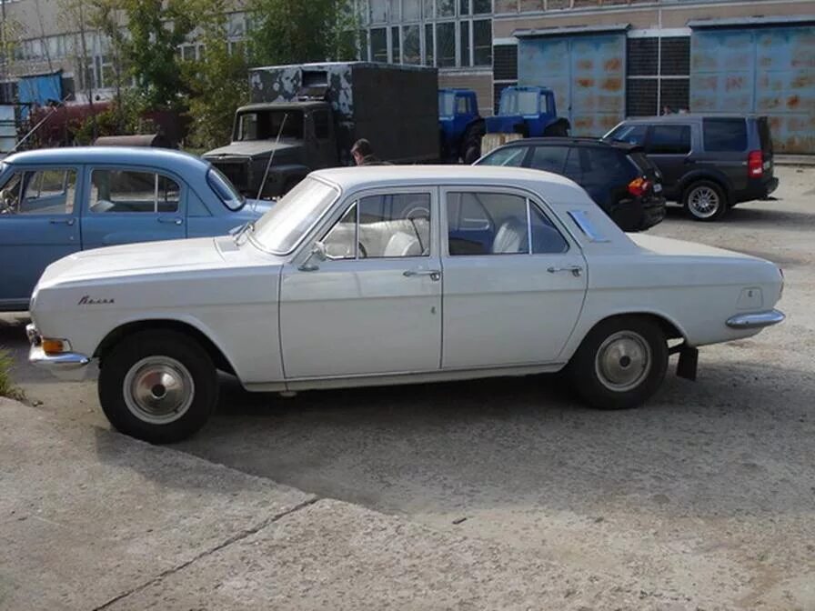 Авито ставропольский волга. Ставрополь волга автомобиль. Волга пенза. Волга 21 ставрополь. Газ 3110 серебристая.