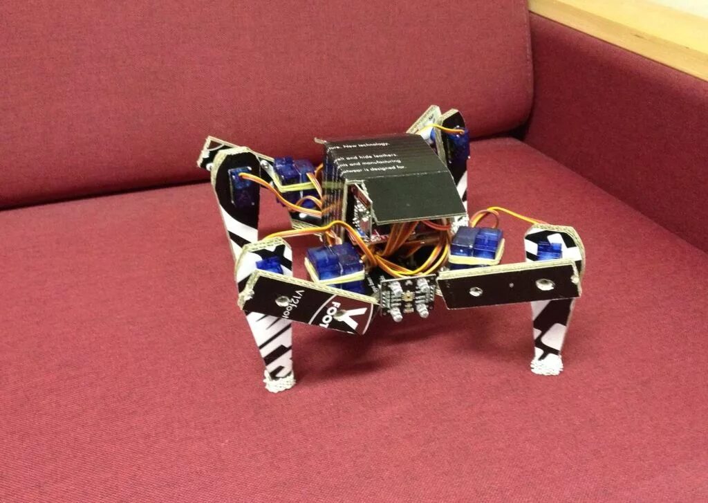 Robot diy. Робот на ардуино. робот diy. шагающий робот на ардуино. человекоподобный робот arduino.