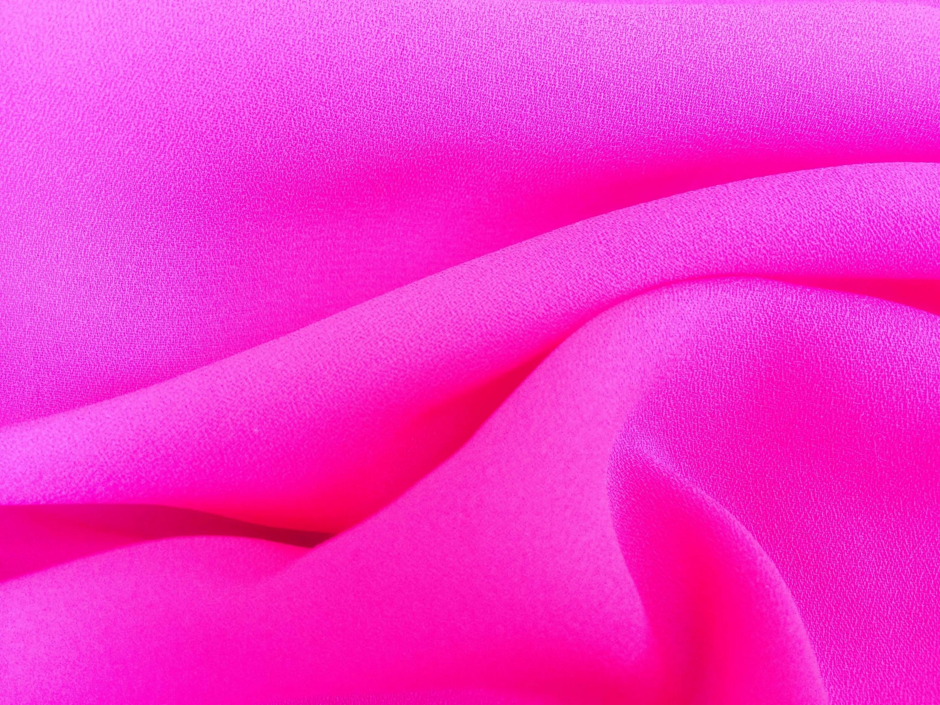 Картинки однотонного цвета. Розовая ткань. Яркая ткань однотонная. Ярко розовая ткань. Ярко розовый цвет.