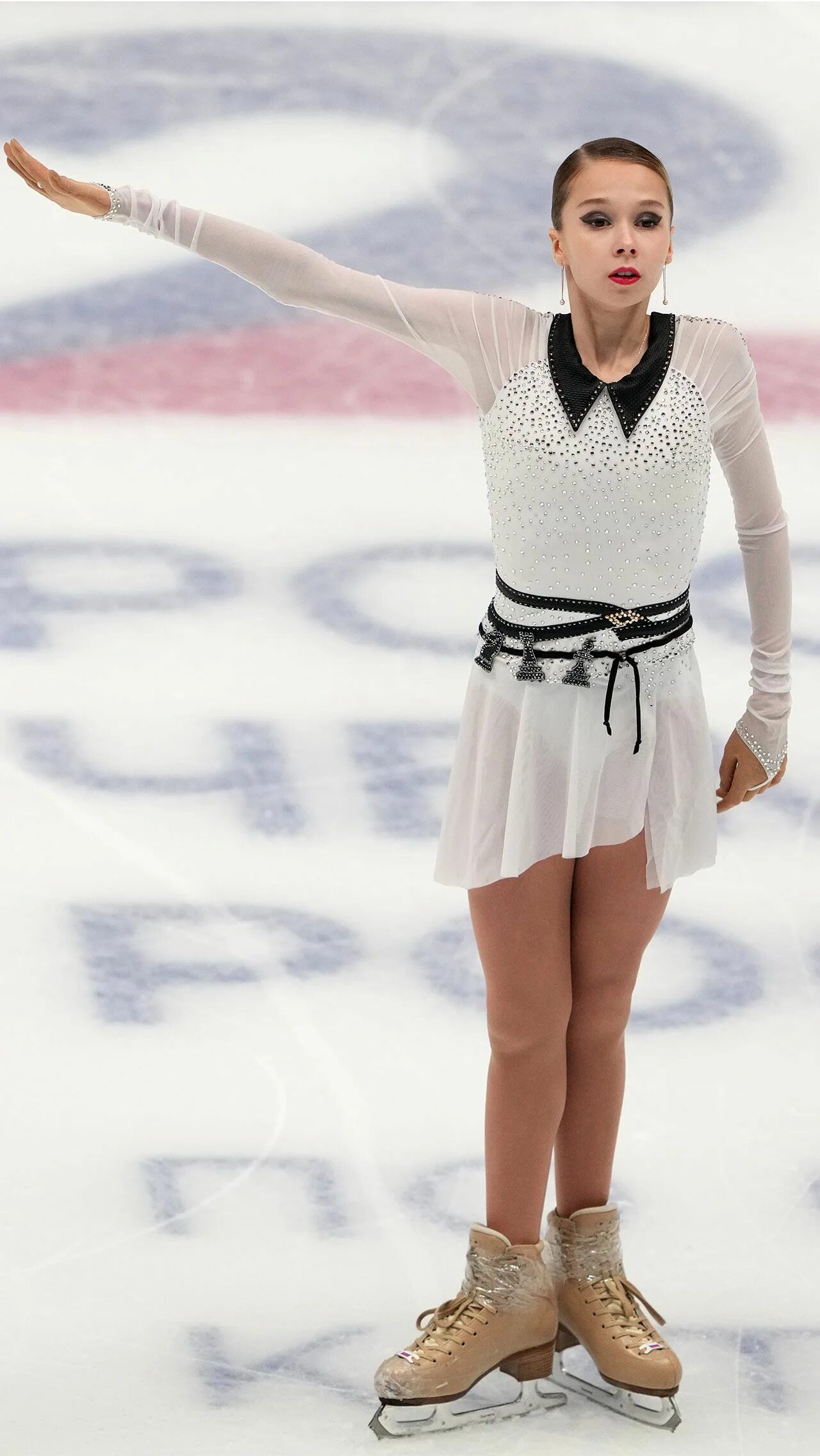 Ксения синицына произвольная программа 2022. Произвольная программа ксении синицыной. Дарья данилова фигуристка. Российская фигуристка мария талалайкина. Ксения синицына фигурное.