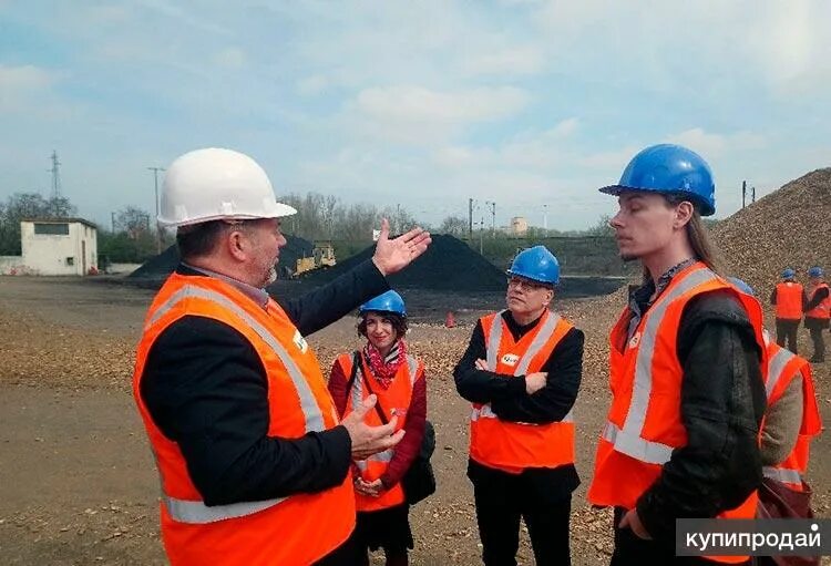 Монтаж металлических конструкций. Рабочие на стройке. Вакансии в строительстве в екатеринбурге. Монолитные работы. Стройки екб.