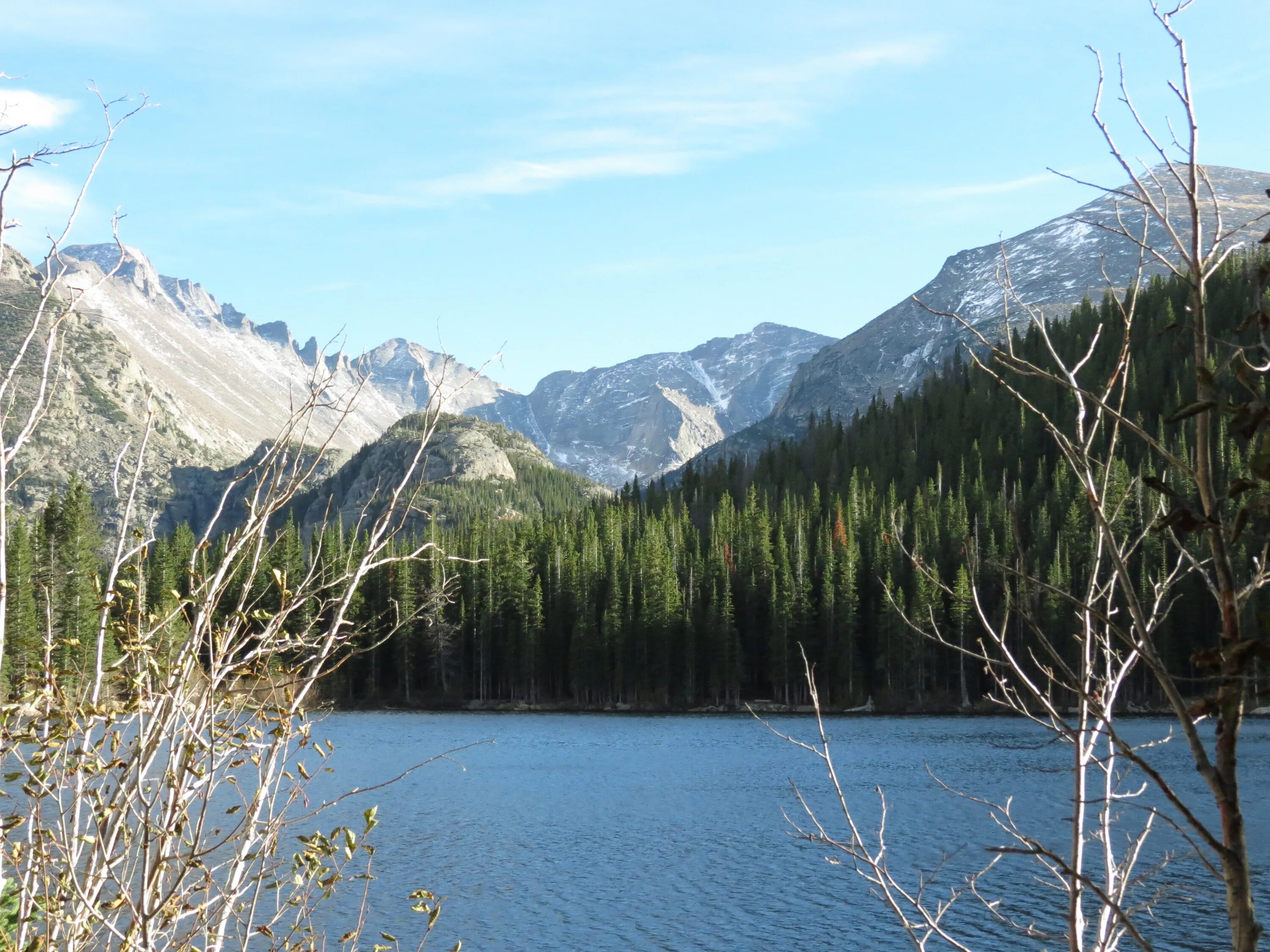 Большое медвежье озеро глубина. Колорадо Bear Lake. Озера на снежной. Соболиные озера на снежной. Коло град гора медвежья.