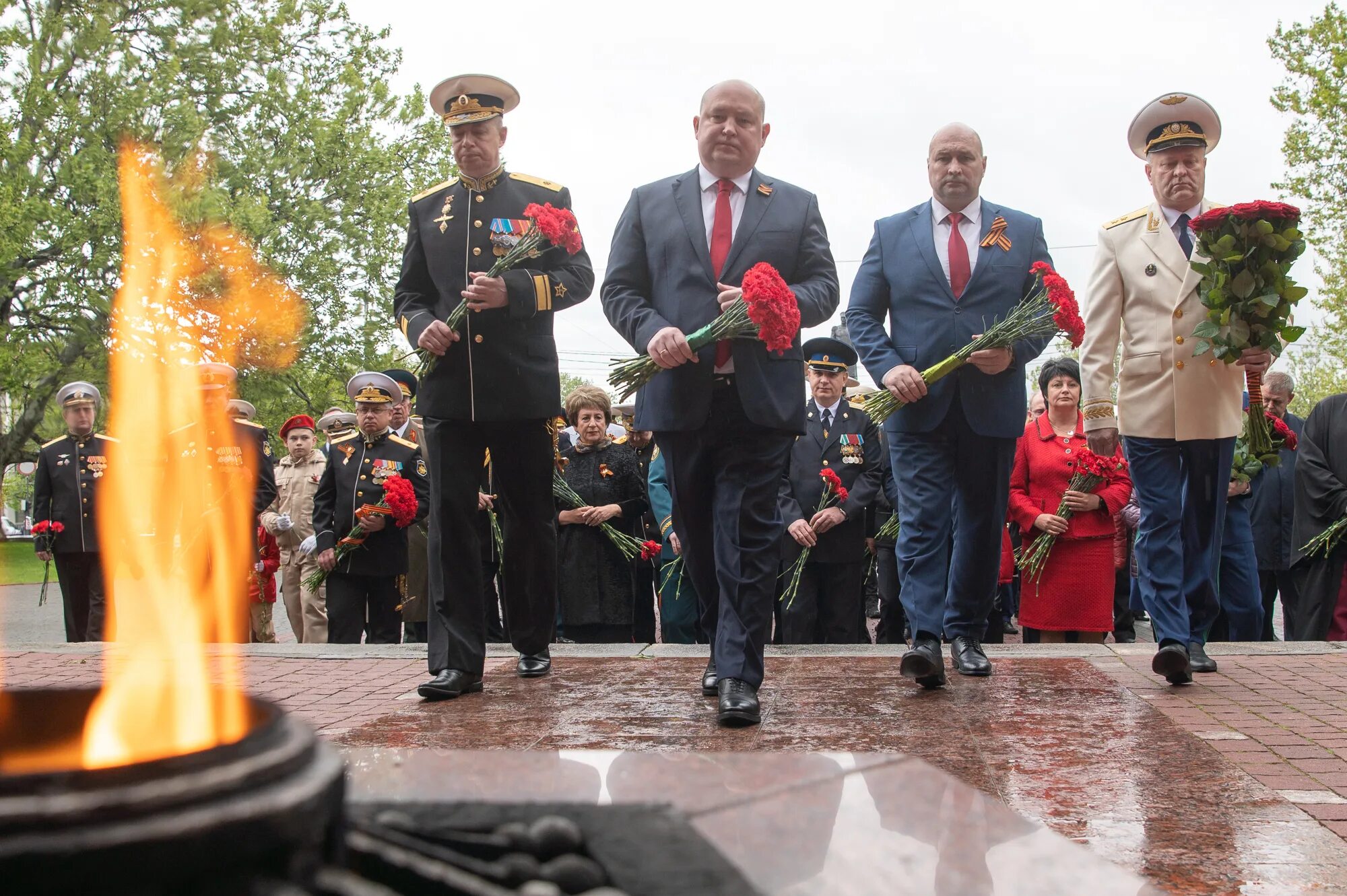 9 мая в крыму. Празднование дня Победы. С праздником днем Победы. День Победы фото. С днем Победы Севастополь.