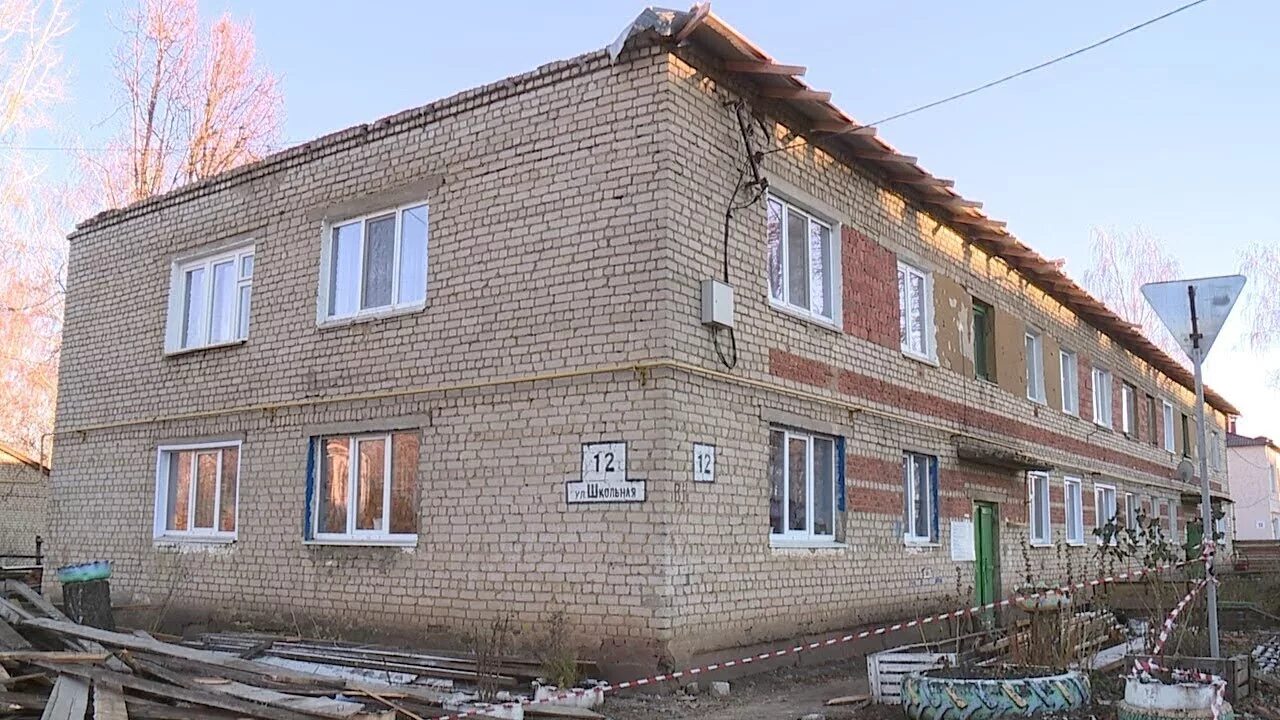 Республика мордовия саранск рабочая улица 61 стройрегион. Саранск 1 вокзал. Коммунар саранск. Завод коммунар петра дубрава. Жд вокзал саранск.