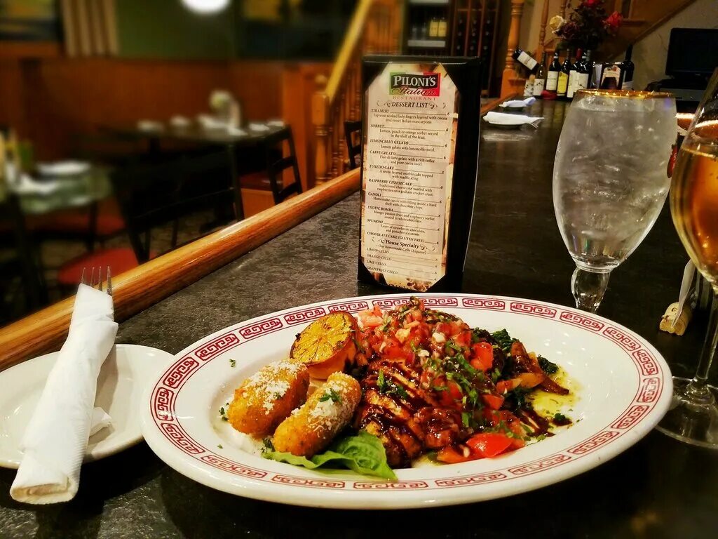 Трактир в италии 7 букв. Харчевня в италии. Тоскана таверна. Самый дорогой ресторан в италии. Постоялый двор в древней греции.