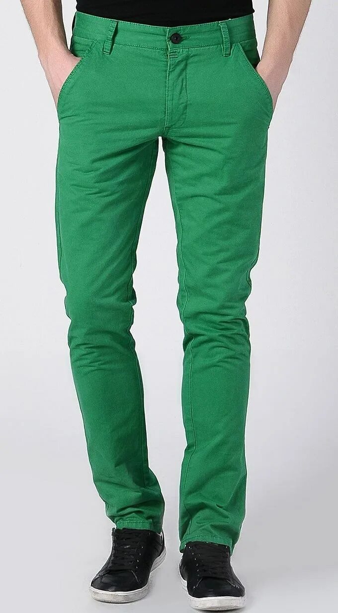 Джинса зеленая купить. Зелёные чинос мужские Jack & Jones. Jack and Jones зелёные джинсы. Брюки мужские зеленые Jack&Jones чиносы. Зелёные брюки мужские Jack Jones.