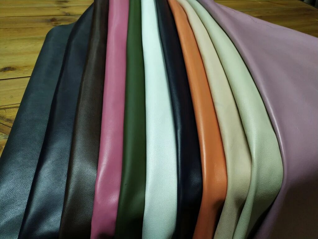 искусственная кожа галантерейная. кожа натуральная для шитья. натуральная кожа в рулонах. пошив кожи. марсала италия.
