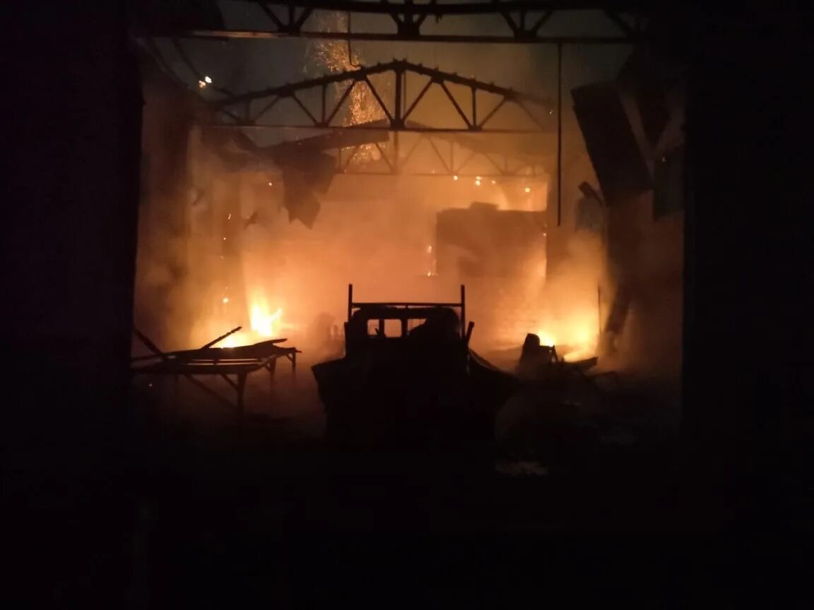 Пожар в щелково. Пожар в щелково. Показать пожар в лотошино. Пожар на заречной щелково. Пожар в д осеево.