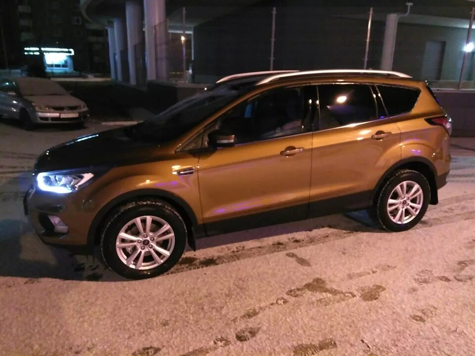 Аренда куги. Форд Куга коричневая бронза 2008-2012. Ford Kuga коричневый матовый. Куга 1 2012 коричневая бронза. Форд Куга 2 ст лайн.