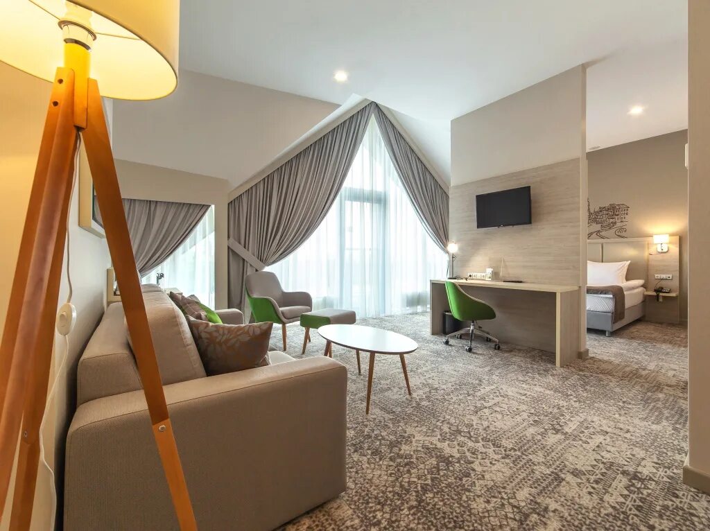 Отель Holiday Inn Kaliningrad. Отель Холидей Калининград. Отель Холидей ИНН Калининград. Holiday Inn Kaliningrad 4 Калининград.