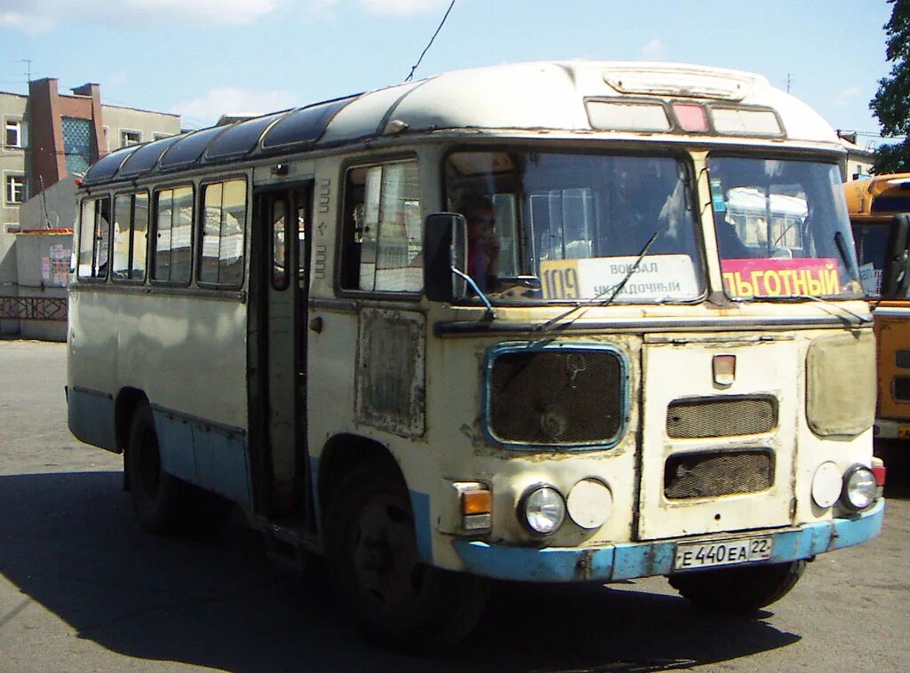 ПАЗ Алтайский край 672. ПАЗ 672 на маршруте. ПАЗ 672m fotobus. Фара ПАЗ 672. Автобус бийск советское