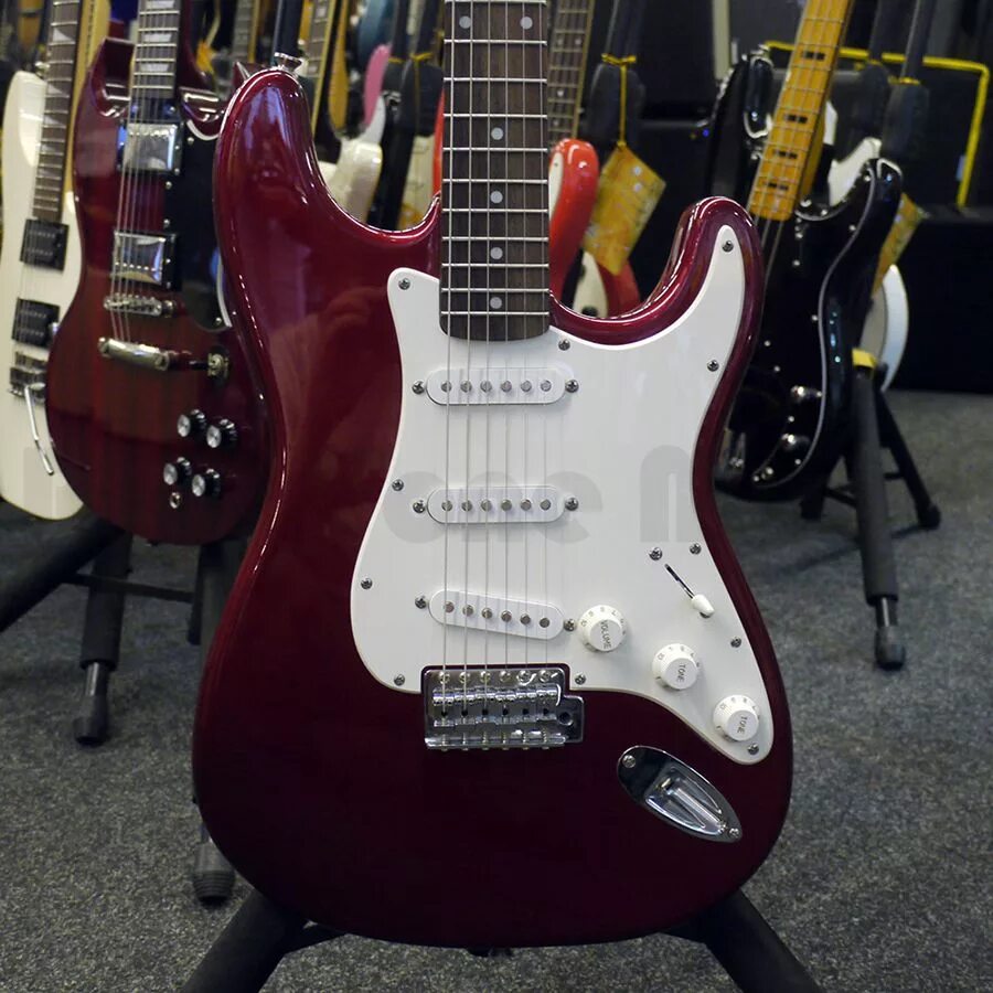 Affinity stratocaster. Сквайр Аффинити стратокастер. Скваер 2. Squier Affinity Stratocaster Crafted China. Завод Squier в Китае.