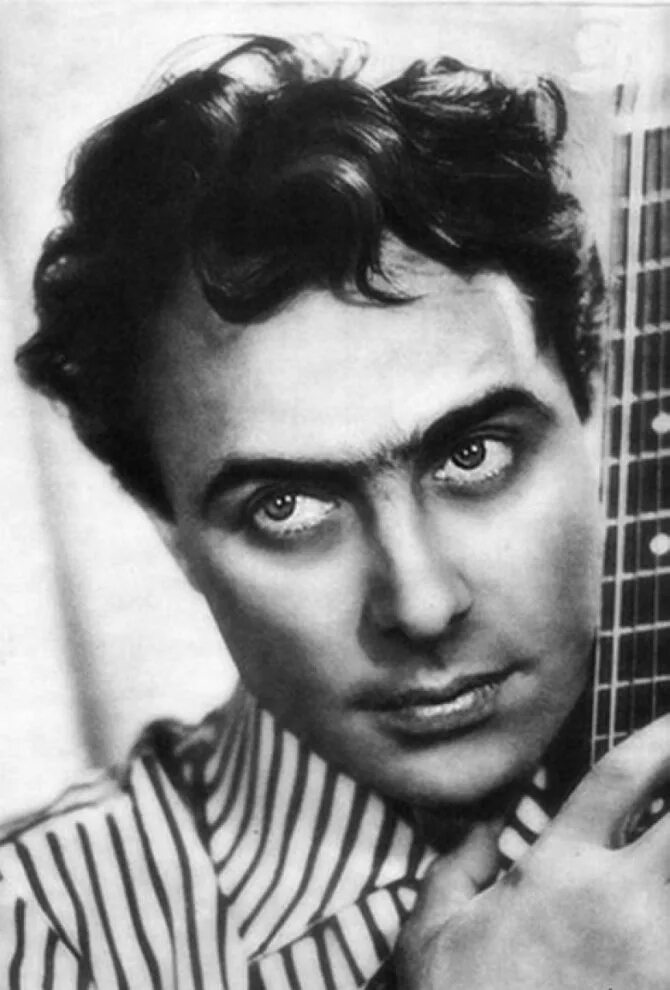 Руководитель театра ромэн николай сличенко. Николай сличенко в молодости. Николай сличенко романсы. Николай сличенко 2019. Цыганская сличенко.