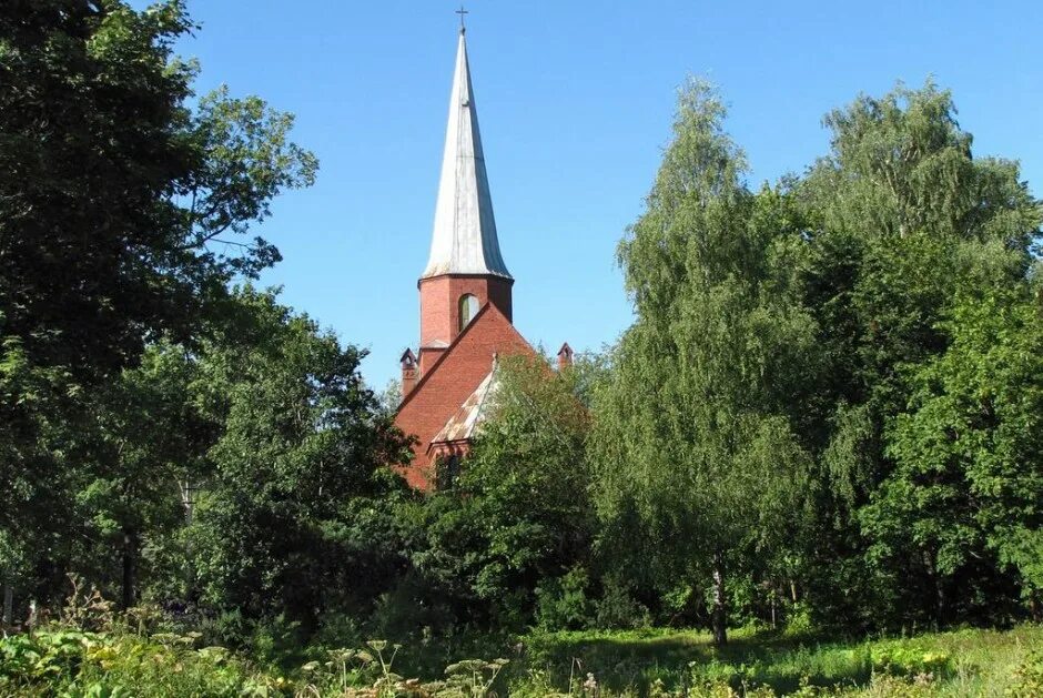 Кирха петра печоры. Печора петру. Печора город фото. Лютеранская церковь печоры. Печора петру.