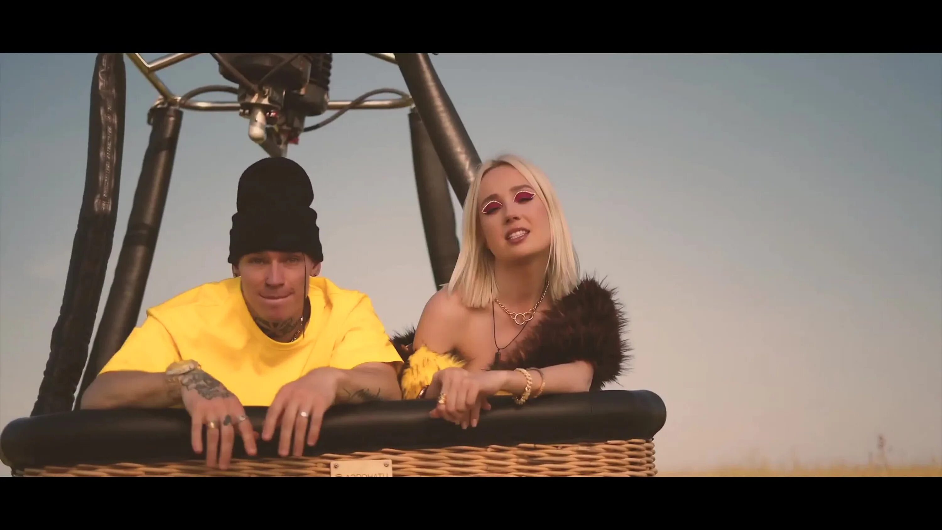 Краш клава кока ciao. Niletto и клава кока. Клава кока и нилето. Песню краш клава кок. Niletto и клава кока.