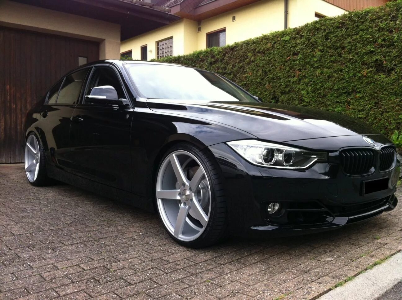 F10 30. Bmw f10 128 стиль. bmw f30 128 стиль. bmw 3 r19. bmw f01 r21.