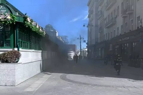 Напротив дома 20