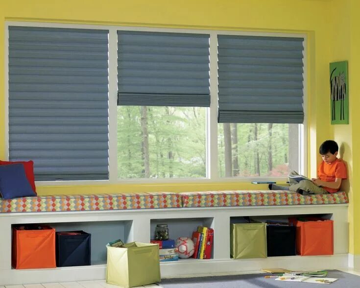 Designer bedroom idea with Hunter Douglas window coverings! Persianas para quart