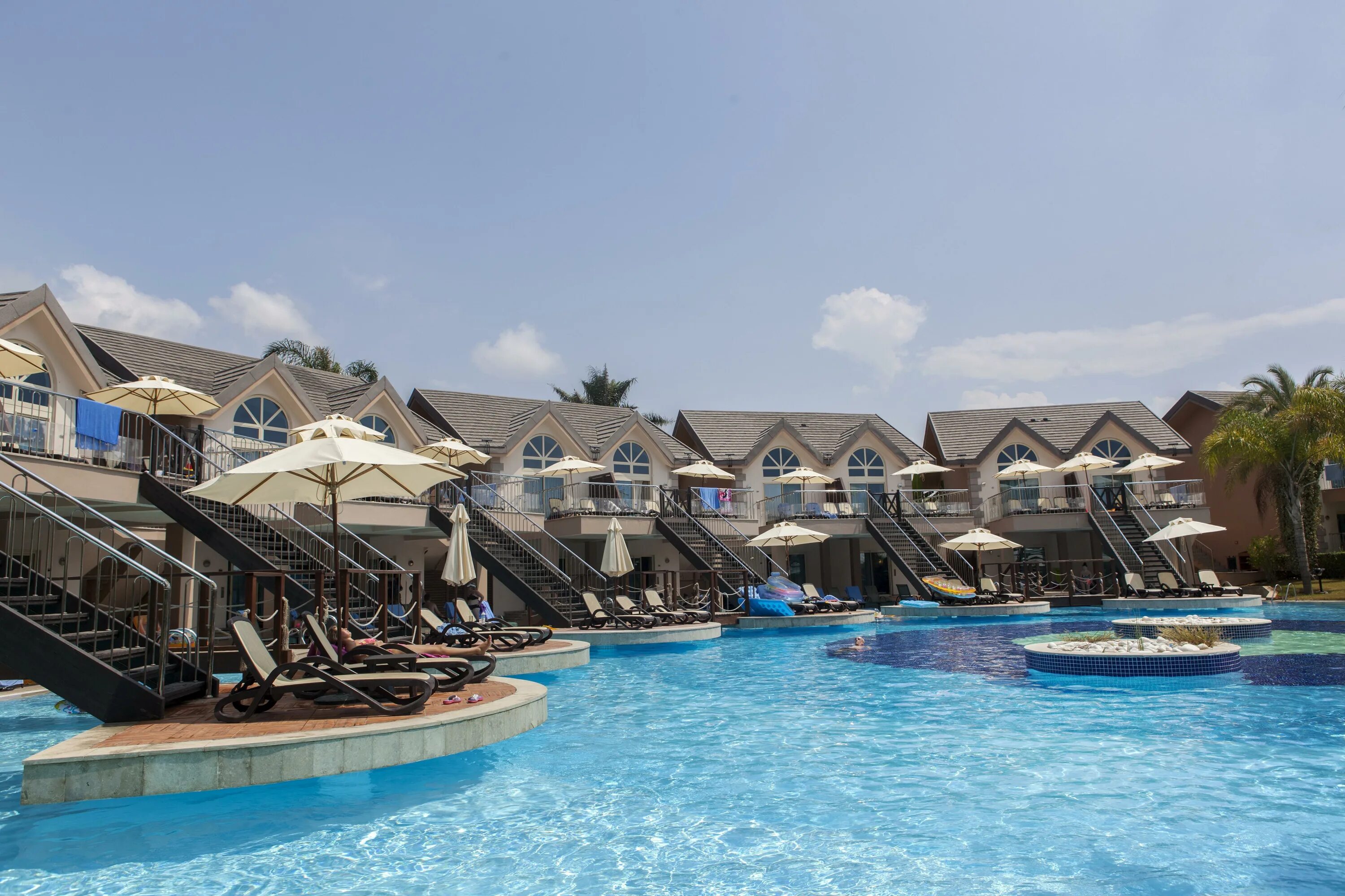 Long beach alanya. Long Beach Resort Hotel Spa 5 Турция. Отель long Beach Resort & Spa Deluxe. Long Beach Resort Spa Deluxe 5 Турция Аланья. Отель Лонг Бич Турция.