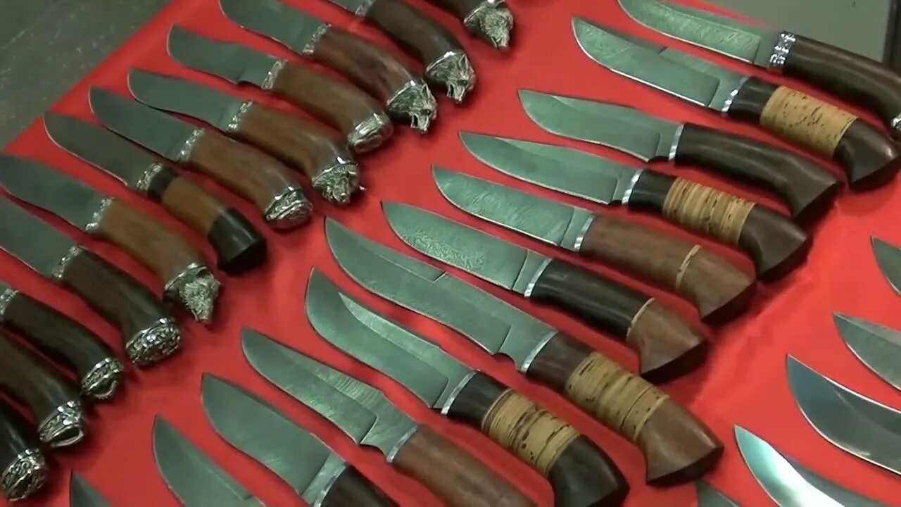 Ножи из ворсмы. Нож рыбак фурсач. Нож охотничий стабилизированный кап клена. Мастерские ворсмы. Нож лазутчик ворсма.