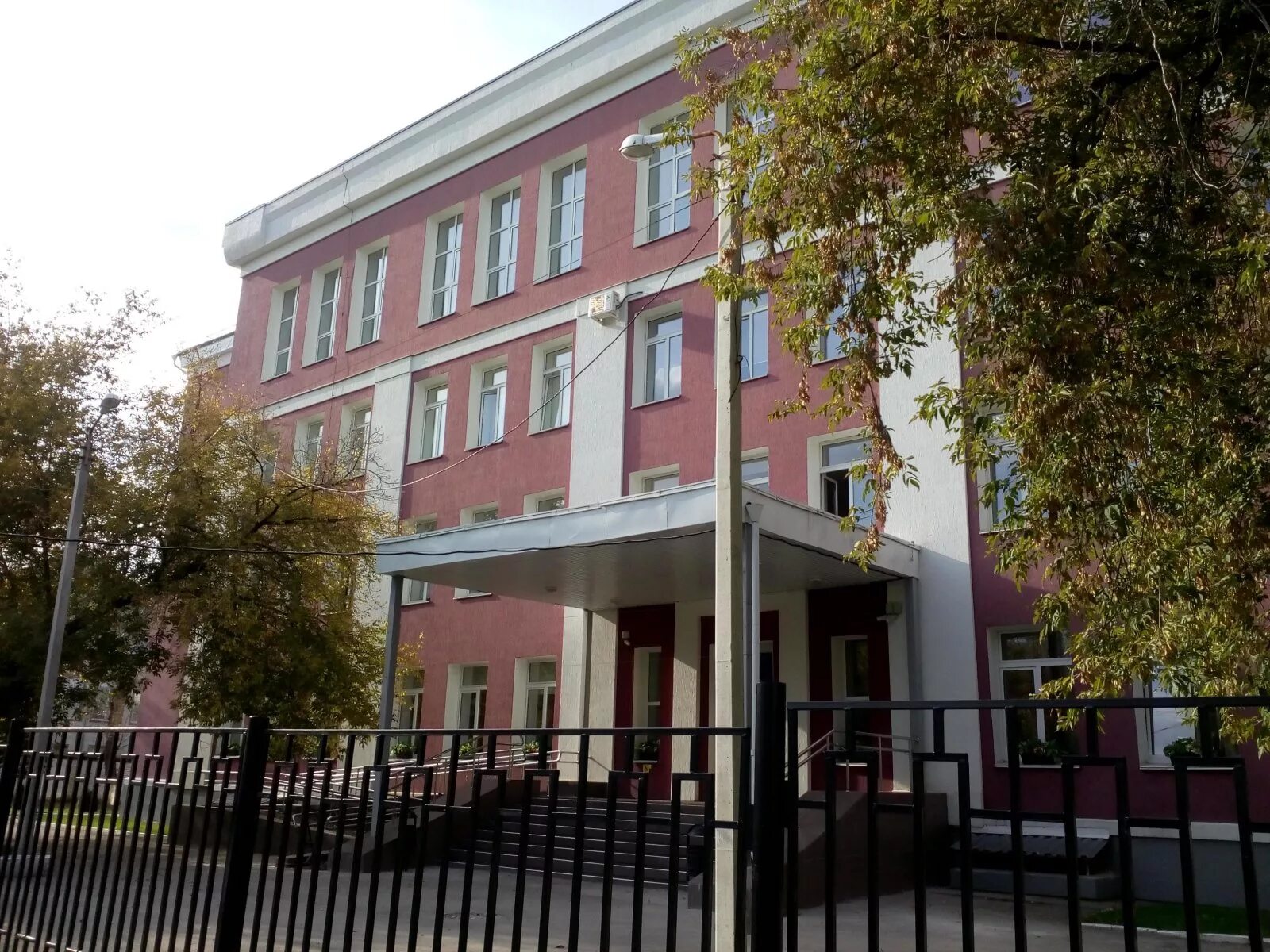 Какие школы есть в перми. Мультипарк школа пермь. Новая школа в перми 19 юнг прикамья 3. Какие школы есть в перми. Какие школы есть в перми.