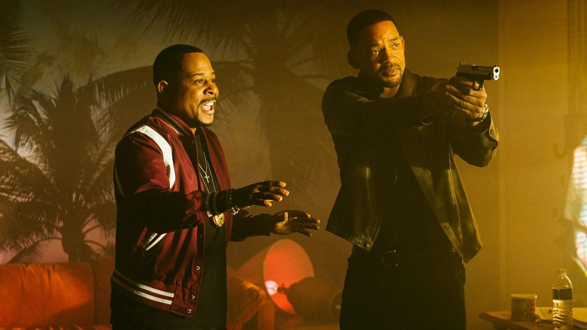 Плохие парни навсегда майами. Майк лоури плохие парни 2. Bad boys 4 watch. Уилл смит. Плохие парни 4.