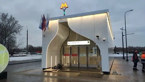 Метро кленовый бульвар