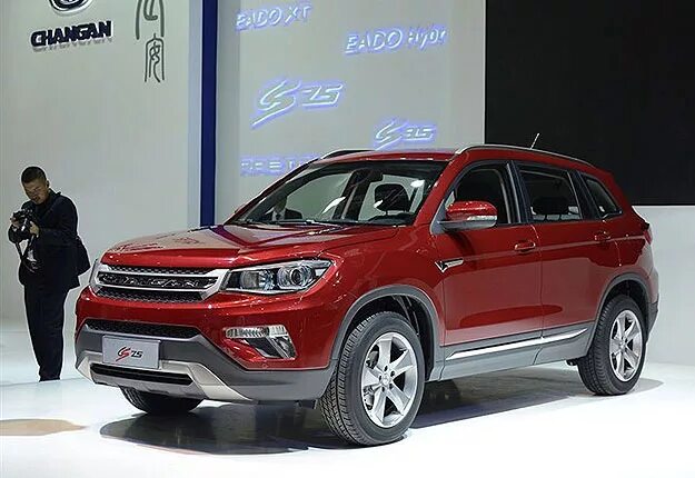 Cs75 тест драйв. Чанган cs75. китайский кроссовер чанган cs35. чимган машина cs75. чанган цс 90.