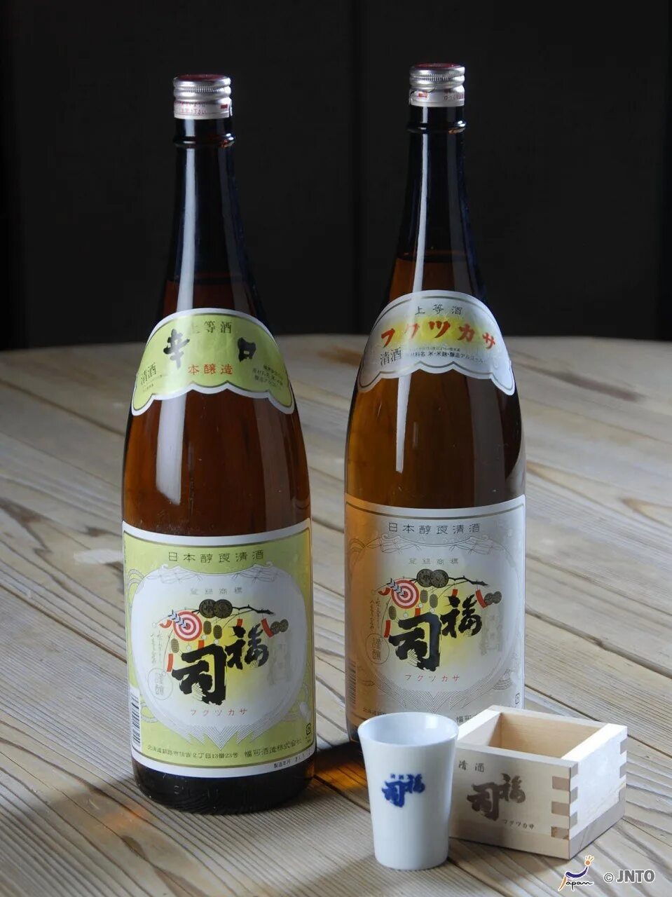 Саке японская водка крепость. Сакэ хондзёдзо каратамба. Сакэ япония. Тайское саке. Водка сакэ.