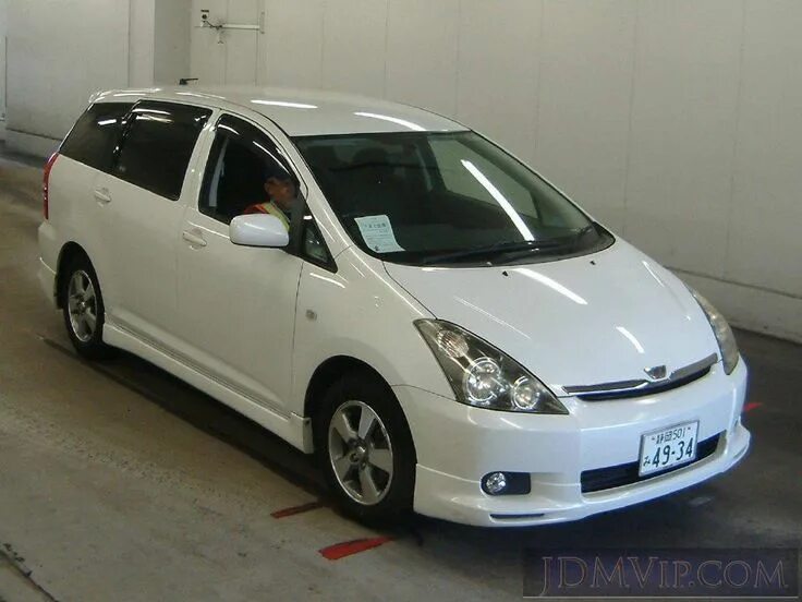 Фит шаттл владивосток. Дефлектор капота honda fit shuttle. Хонда фит шаттл гибрид 2011 реклама. Фит шаттл владивосток. Тойота фит шаттл 2012.