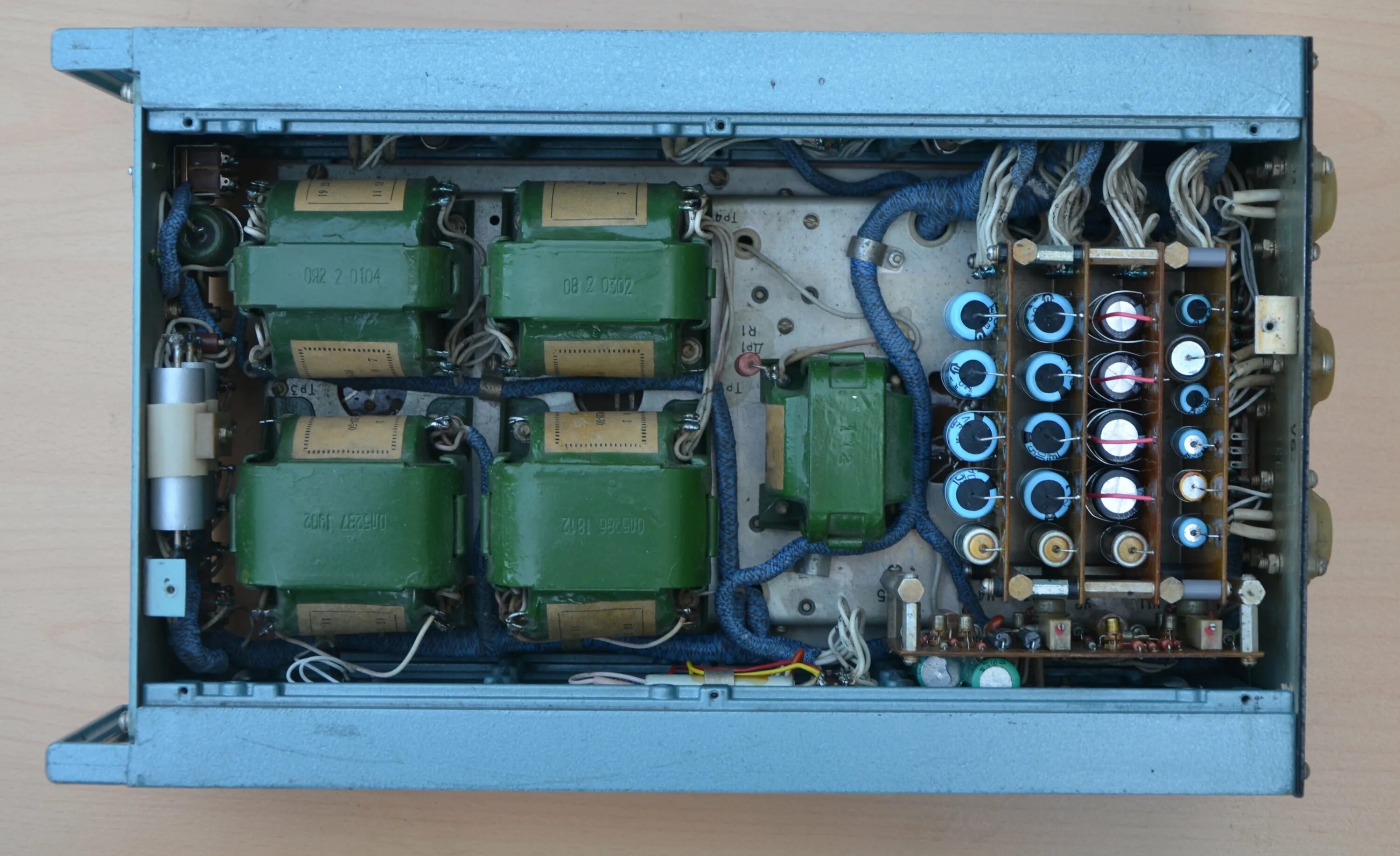 1 399 р. Браслет из жемчуга с золотом 585 пробы купить. Приемник катран р-399а. Приемник катран р-399а. Радиоприемник р399а катран кб 4.