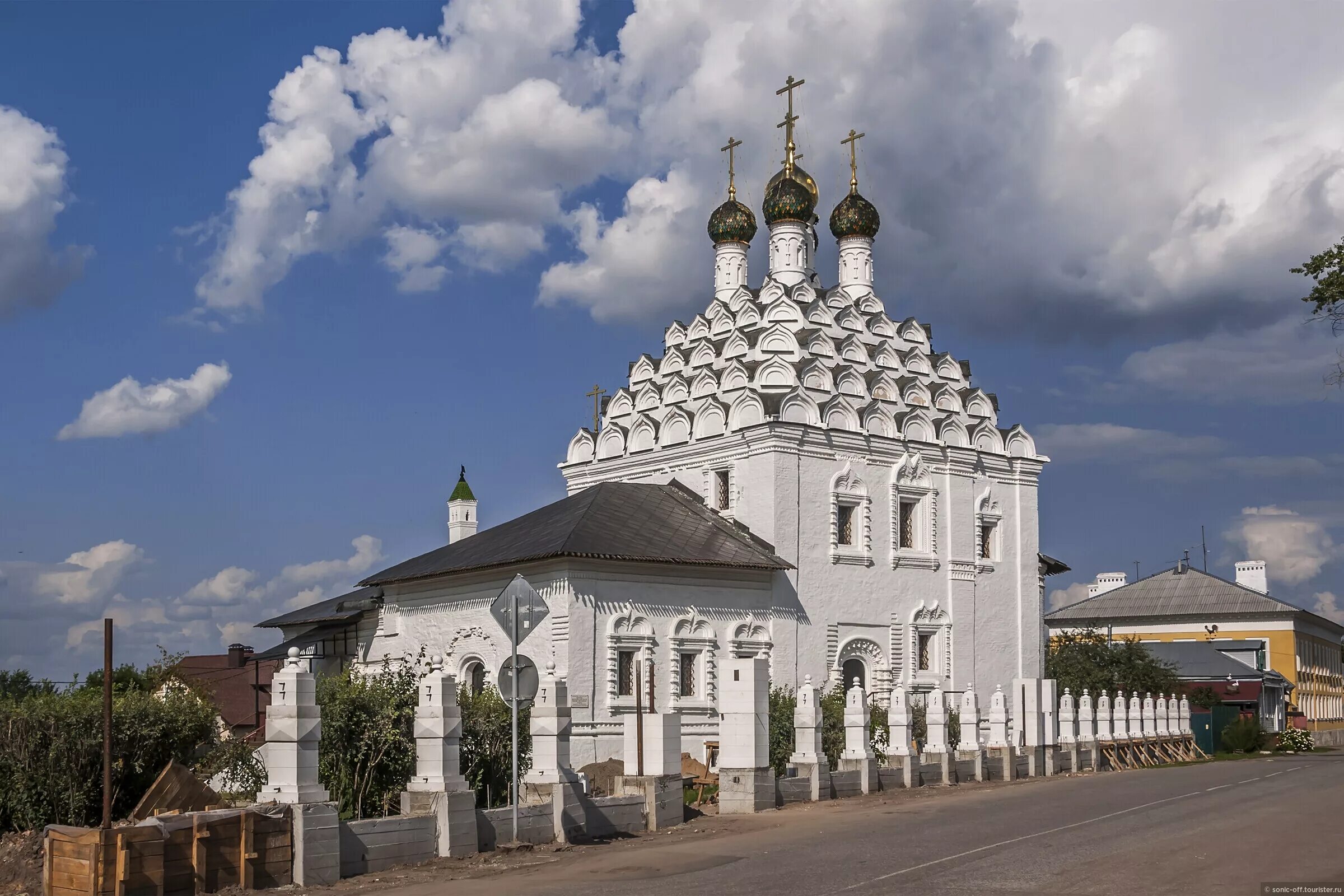 Изменения на посаде. Храм Николы на Посаде Коломна. Коломна Старообрядческая Церковь Николы на Посаде. Никола на Посаде Коломна. Староверческая Церковь в Коломне.