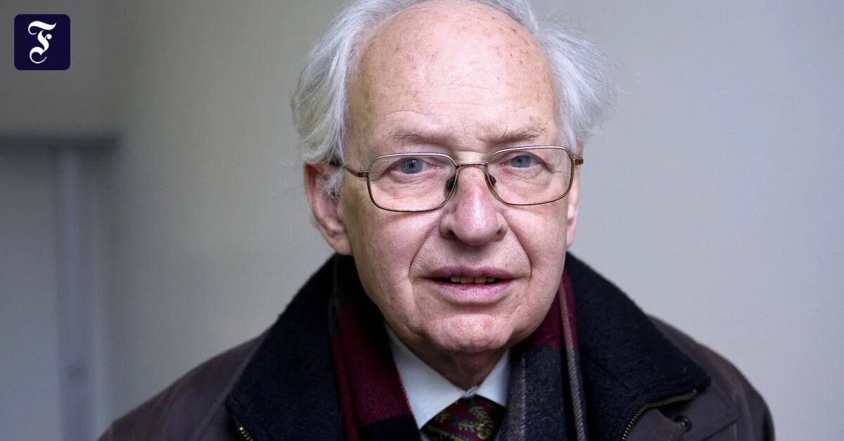 Немецкий историк райнхард зидер. Selten. Рейнхард зельтен. Рейнхард зельтен фото в юности. Немецкий историк райнхард зидер.