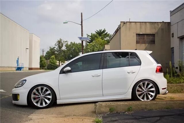 Sport Technic R18) - Volkswagen Golf Mk6 R20, 2 л, 2012 года колёсные диски DRIV