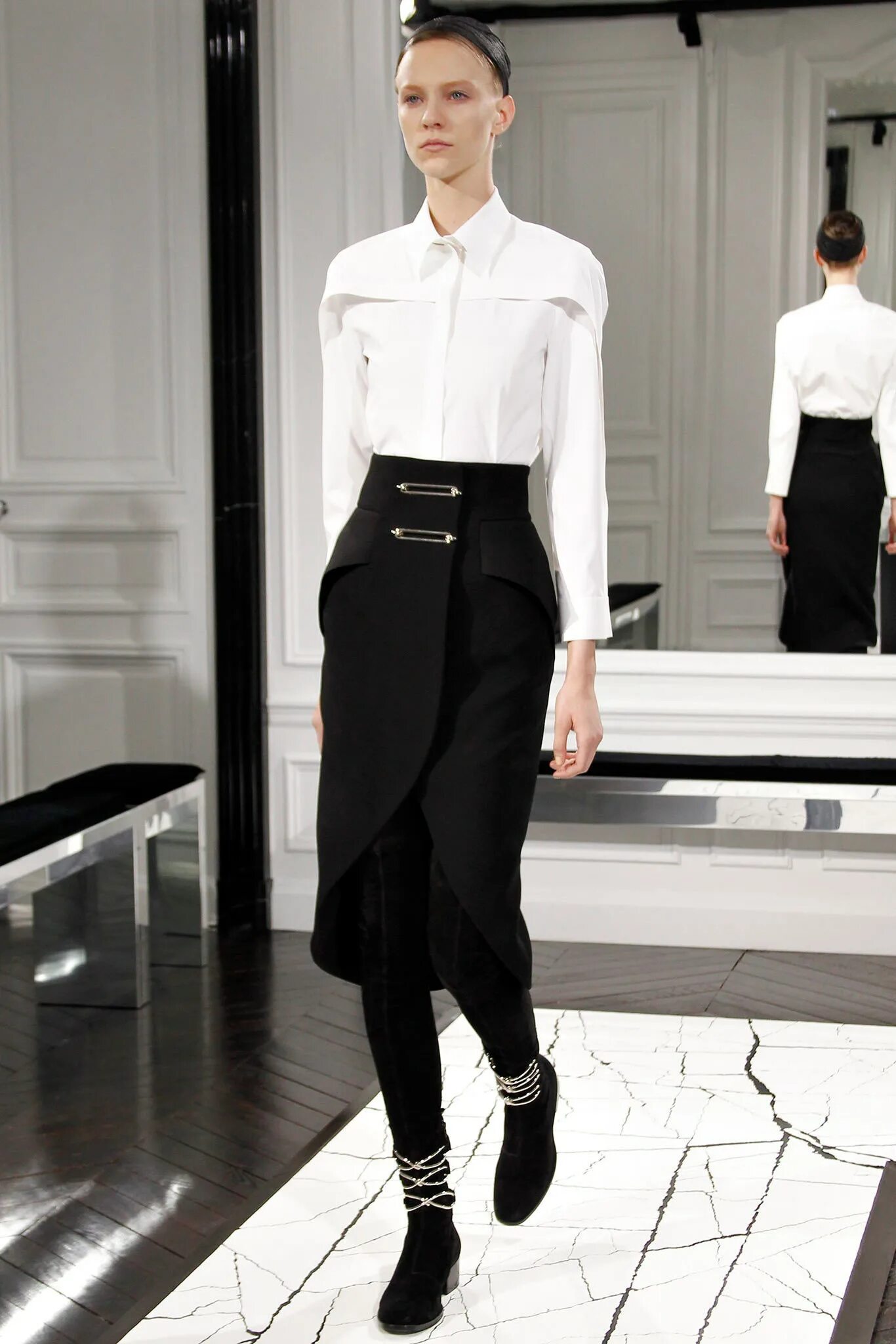 Kristen Stewart en Balenciaga Men fashion show, Mens fashion summer, Menswear