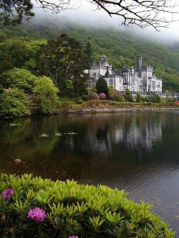 Places to see. Ирландия залив Голуэй. Аббатство Кайлмор. Kylemore Abbey Голуэй. Kylemore Abbey Ирландия.