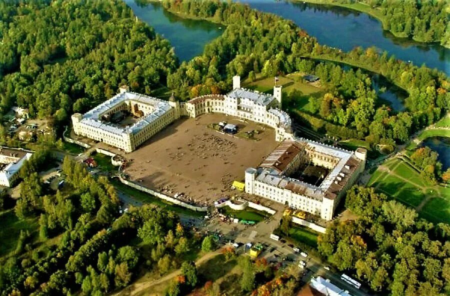 Гатчина описание достопримечательностей. Гатчинский дворцово-парковый комплекс. музей-заповедник гатчина. гатчинский дворцово-парковый ансамбль. гатчинский парк музей заповедник.