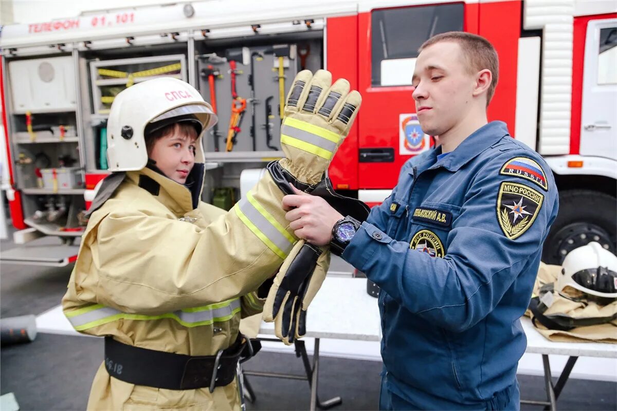необычные профессии будущего. современный инженер. новое лицо профессии. освоение новой профессии. современные профессии профессии.