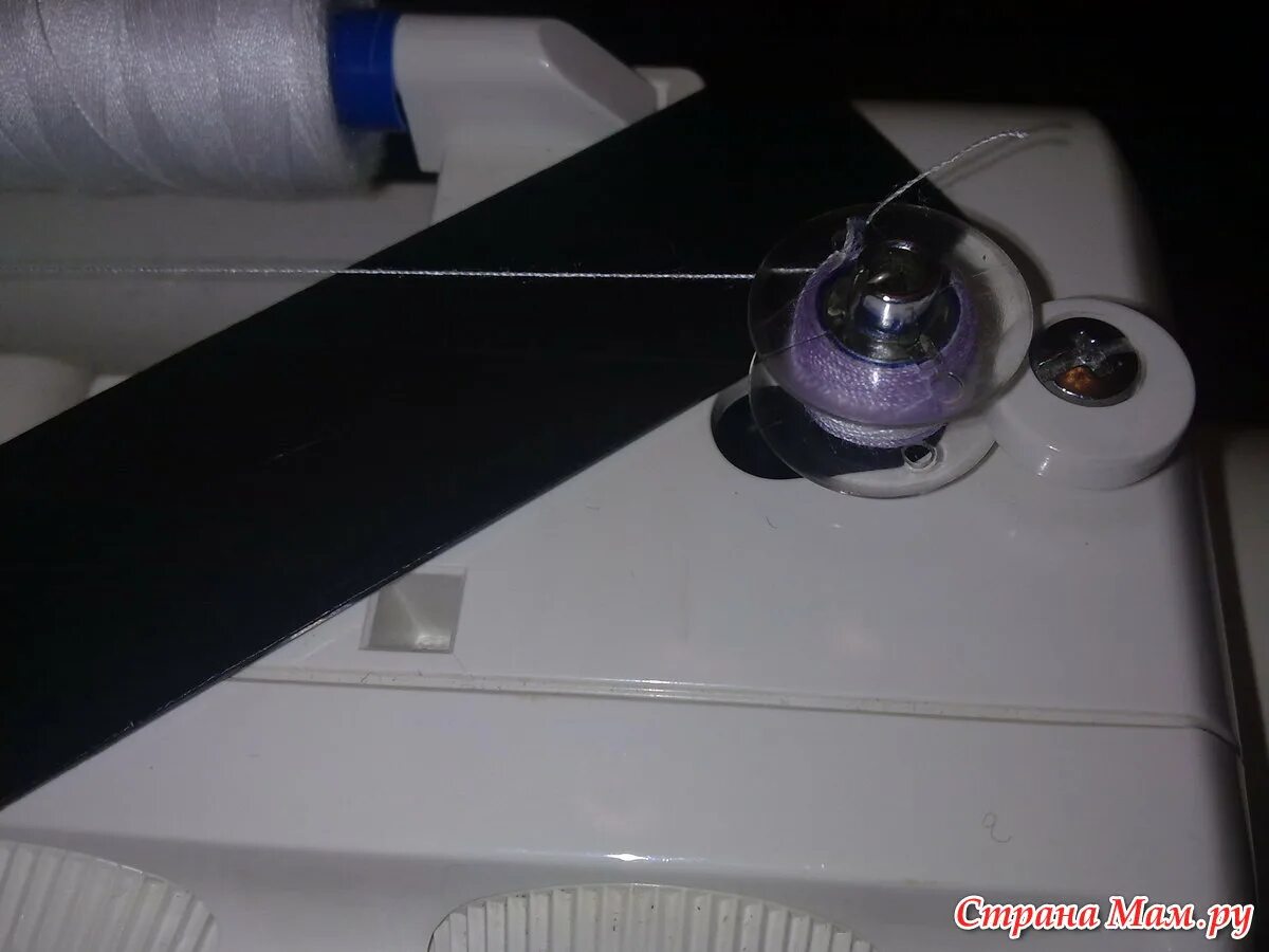 Как намотать нитку janome. Намотка нитки на шпульку janome 7524а. jaguar 333 швейная машинка намотать нить на шпульку. нитка на шпульку швейная машина radom 466. драгонфлай 515 намотка ниток на шпульку.